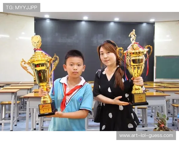 载德功夫足球小球星是谁 揭开他的成长历程与成就之谜